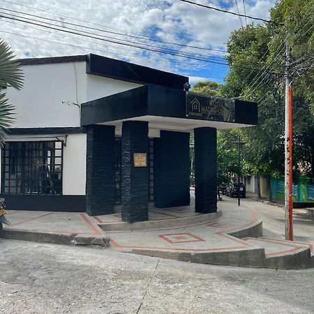 Hotel Madrid Deluxe Neiva Неива Екстериор снимка